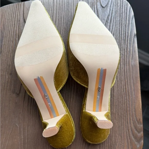 Sam Edelman Gold Velvet Heels - Picture 4 of 5